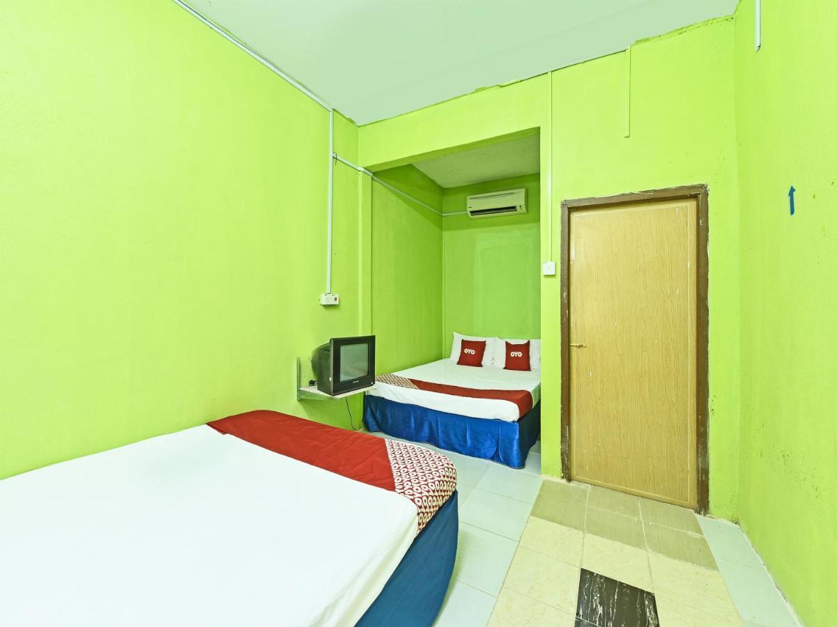 Oyo 90454 Haza Harmoni Guesthouse Kota Bharu Esterno foto