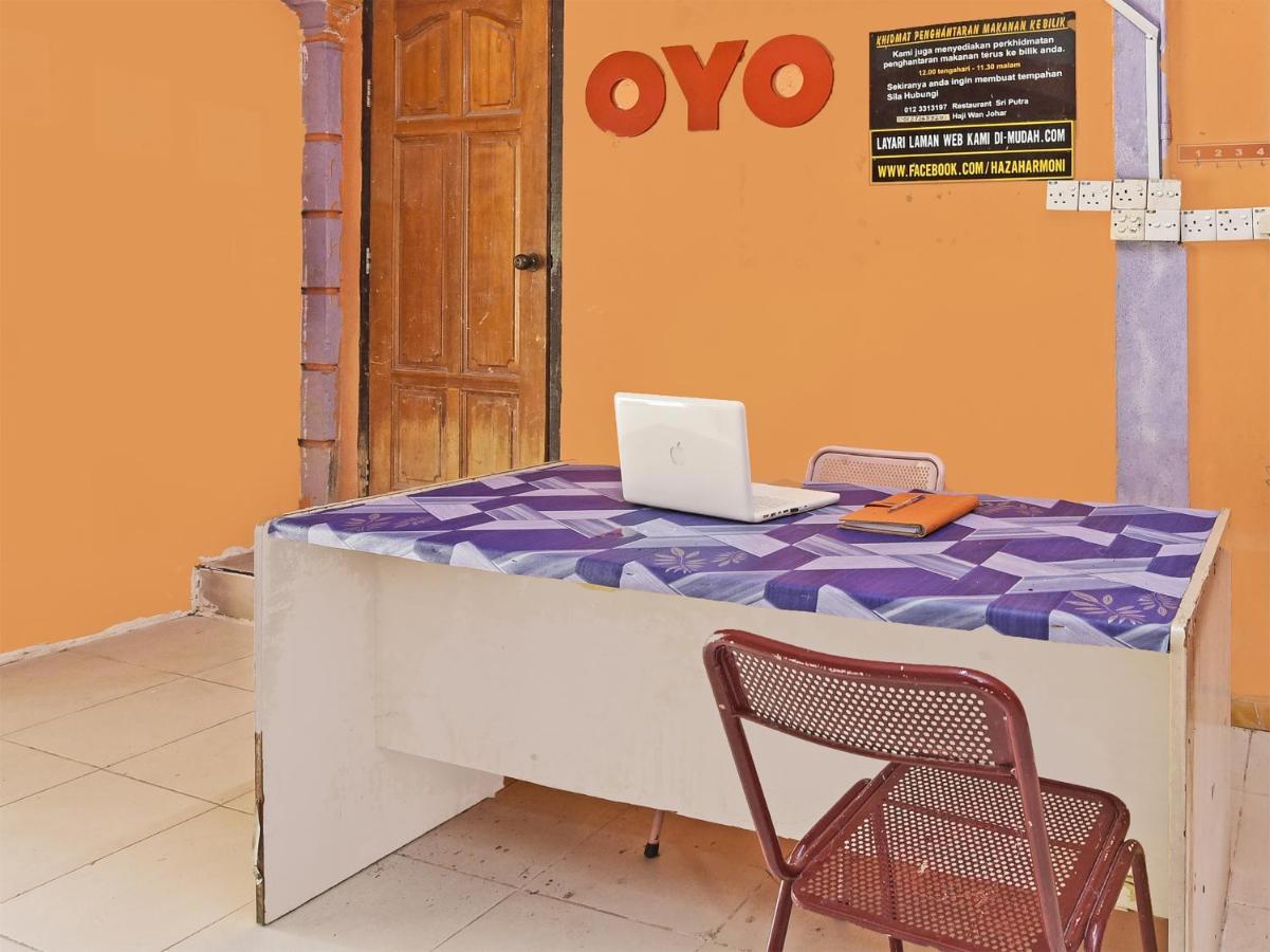 Oyo 90454 Haza Harmoni Guesthouse Kota Bharu Esterno foto
