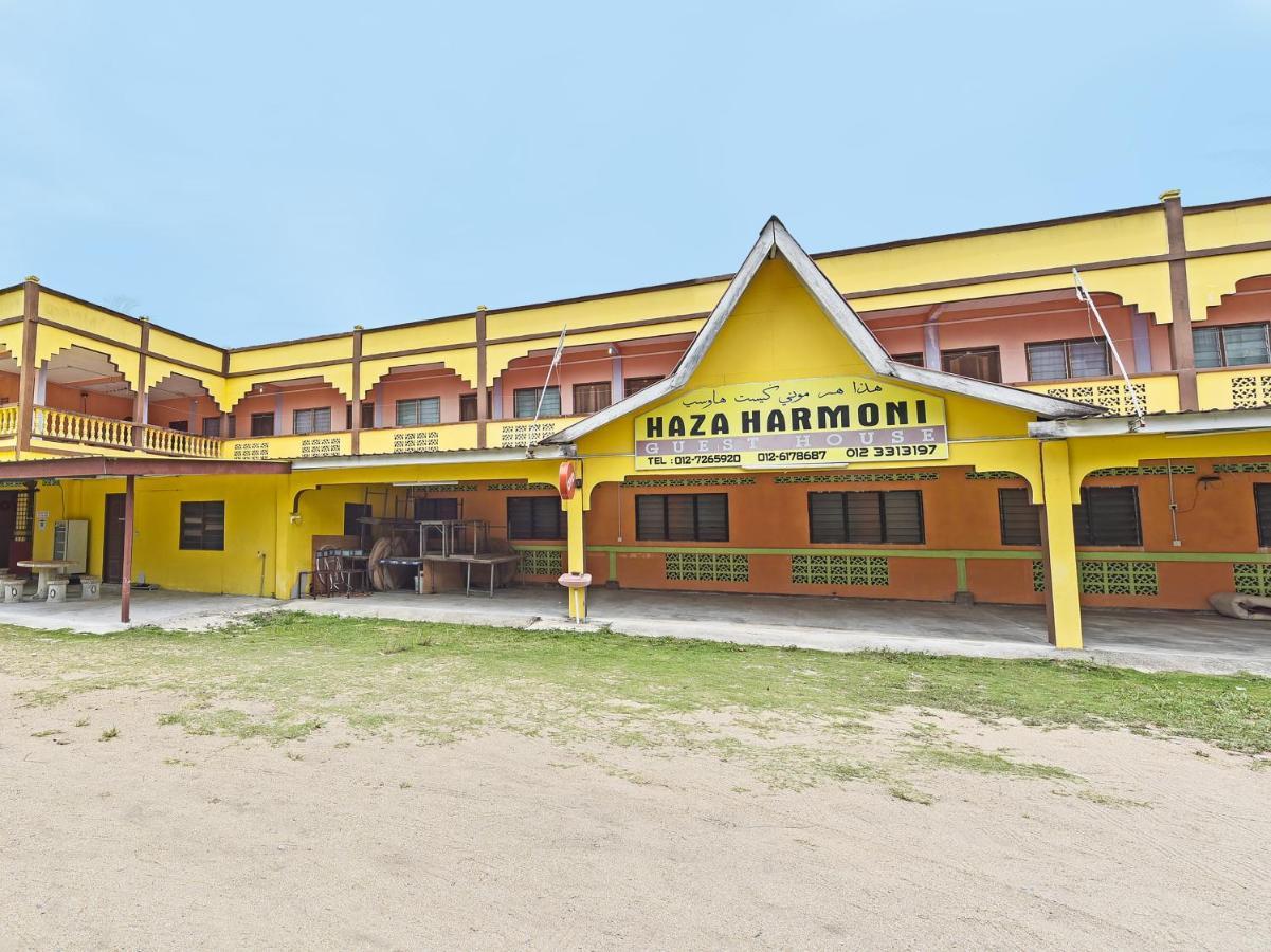 Oyo 90454 Haza Harmoni Guesthouse Kota Bharu Esterno foto