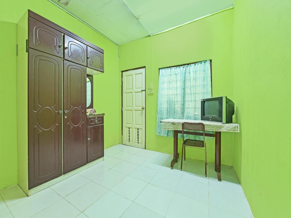 Oyo 90454 Haza Harmoni Guesthouse Kota Bharu Esterno foto