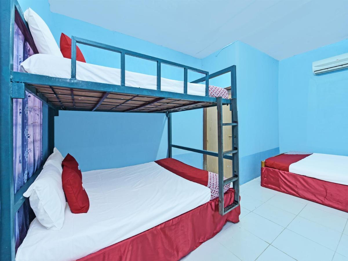 Oyo 90454 Haza Harmoni Guesthouse Kota Bharu Esterno foto
