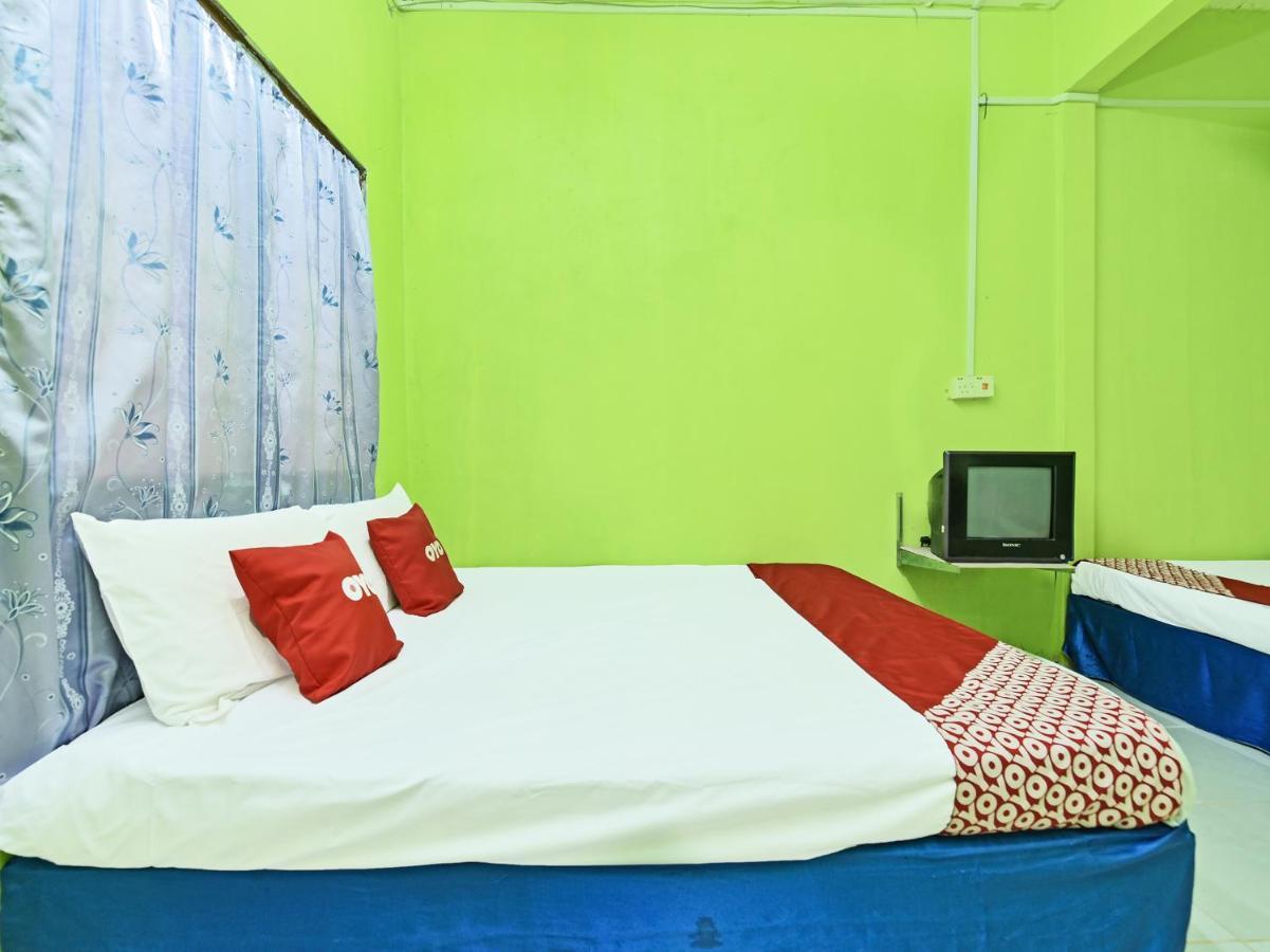 Oyo 90454 Haza Harmoni Guesthouse Kota Bharu Esterno foto