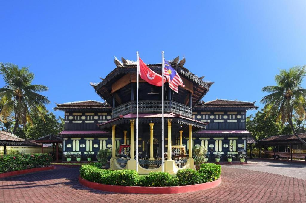Oyo 90454 Haza Harmoni Guesthouse Kota Bharu Esterno foto